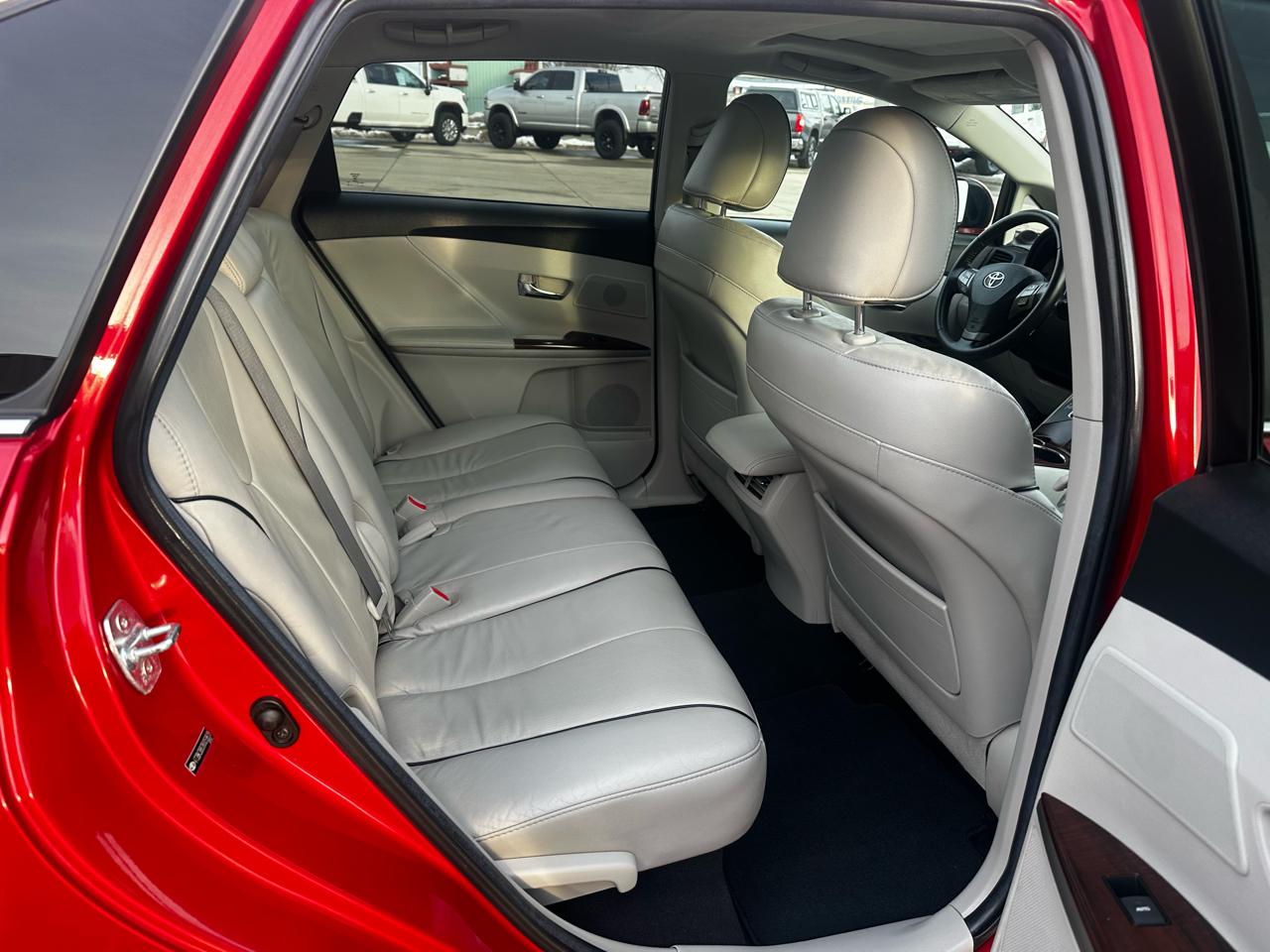 Toyota Venza AWD V6 2011