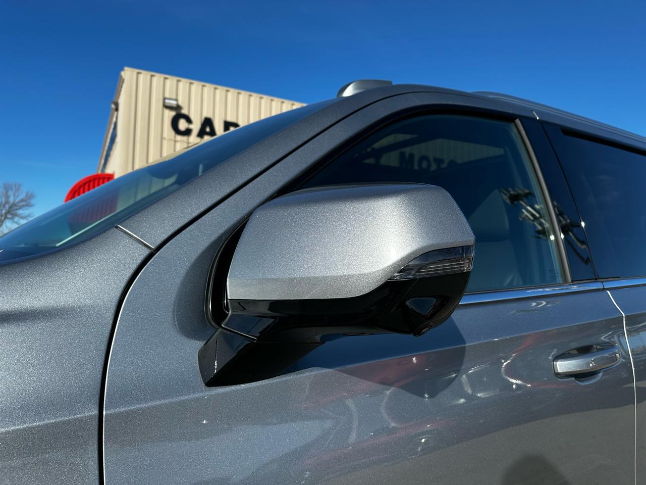 Chevrolet Suburban LT 4WD 2025