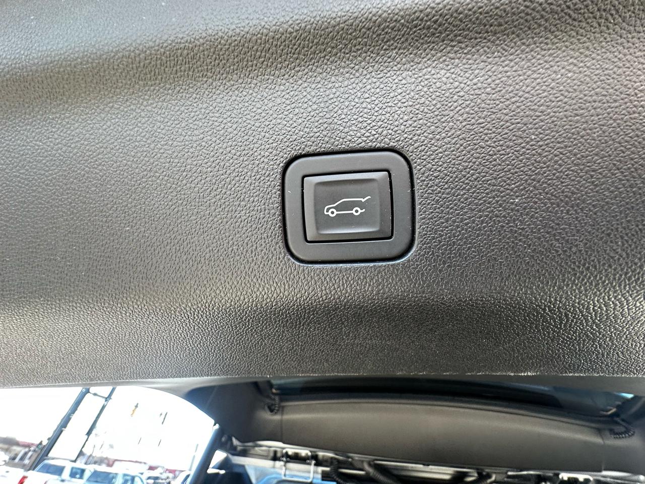 Chevrolet Suburban LT 4WD 2025