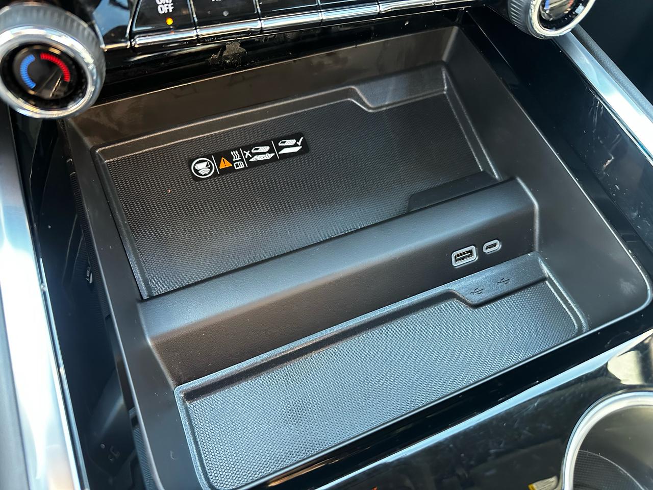 Chevrolet Suburban LT 4WD 2025