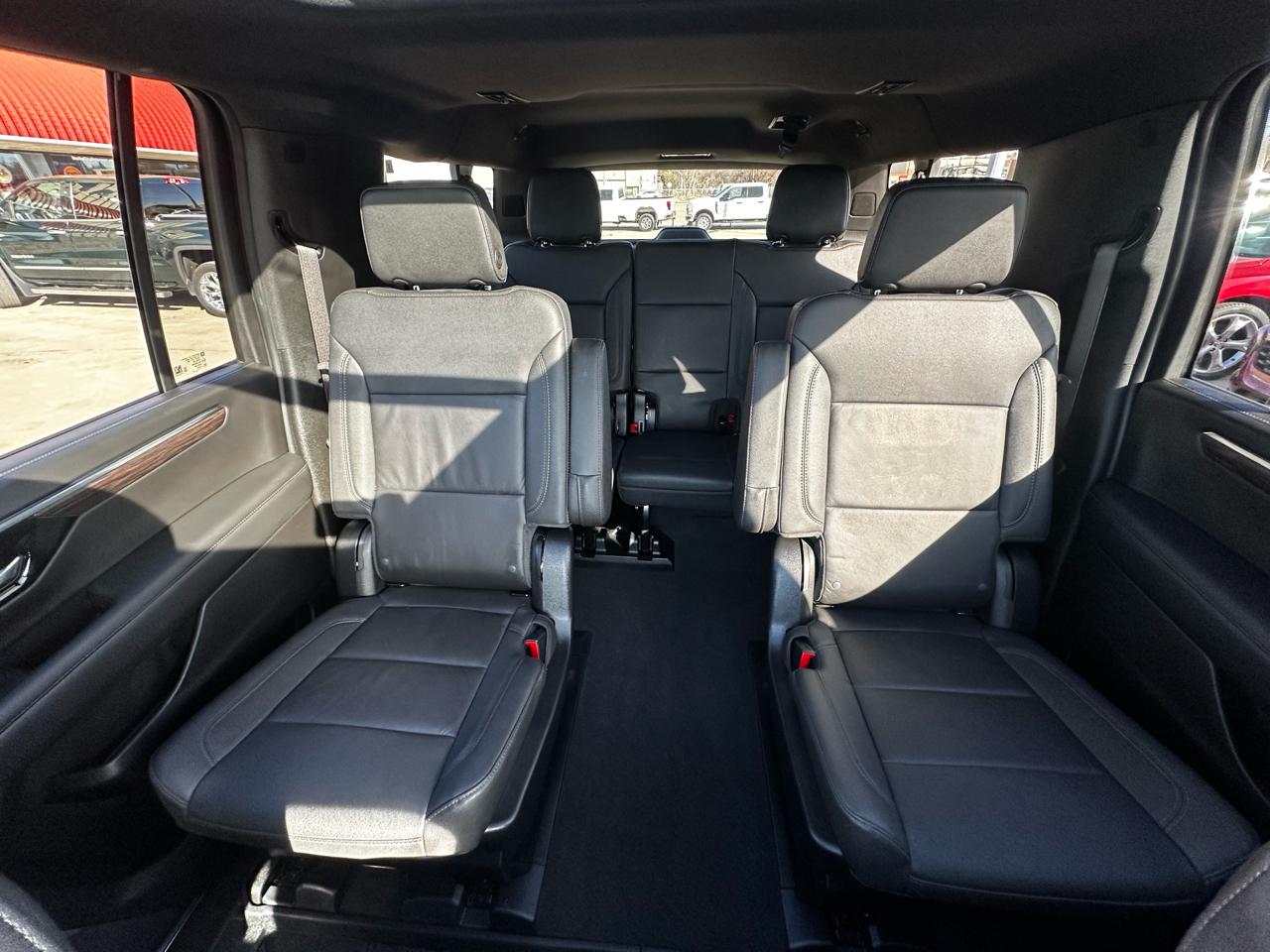 Chevrolet Suburban LT 4WD 2025