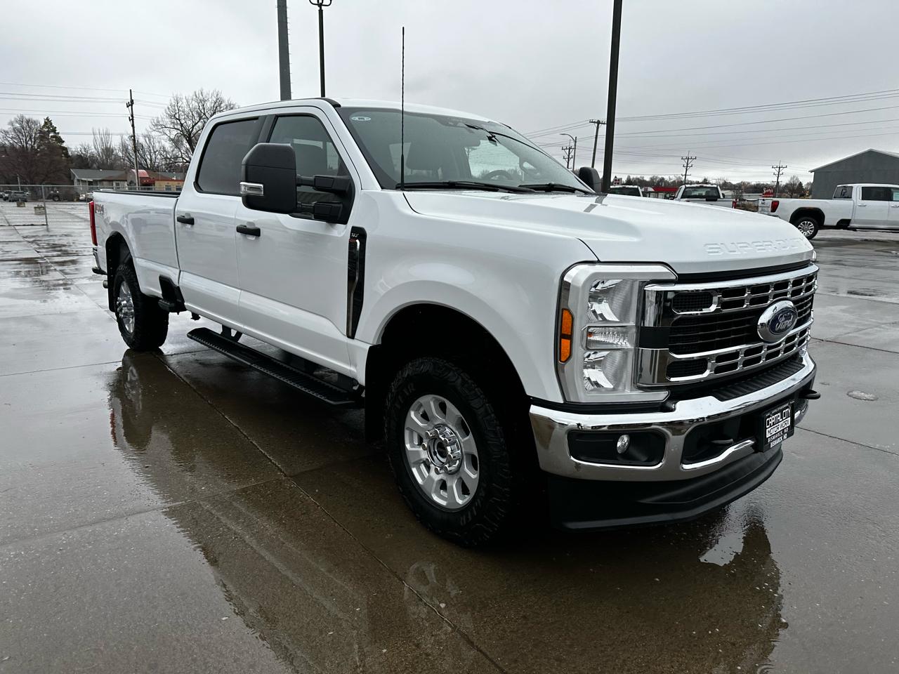 Ford F-350 SD XLT Crew Cab Long Bed 4WD 2024
