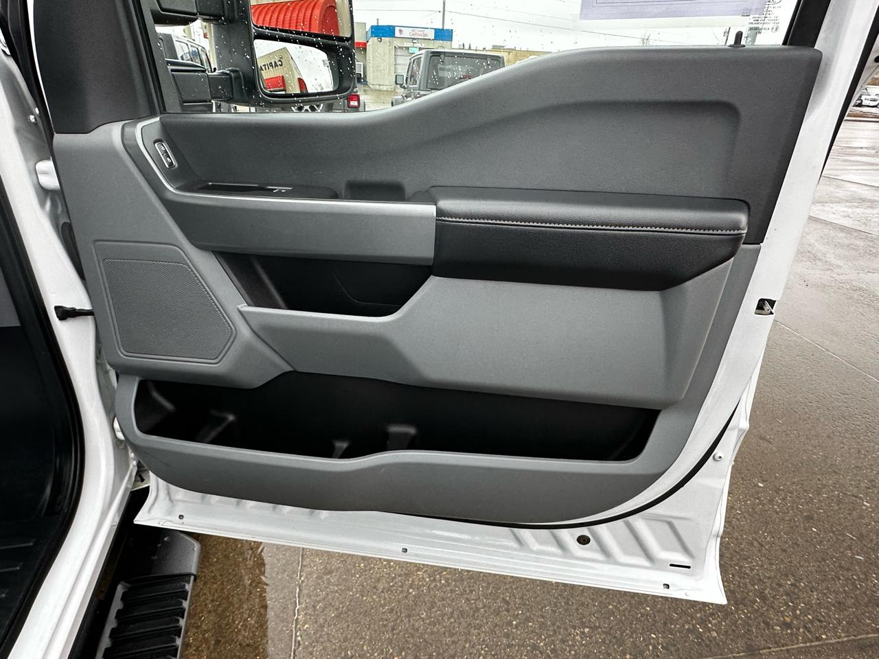 Ford F-350 SD XLT Crew Cab Long Bed 4WD 2024