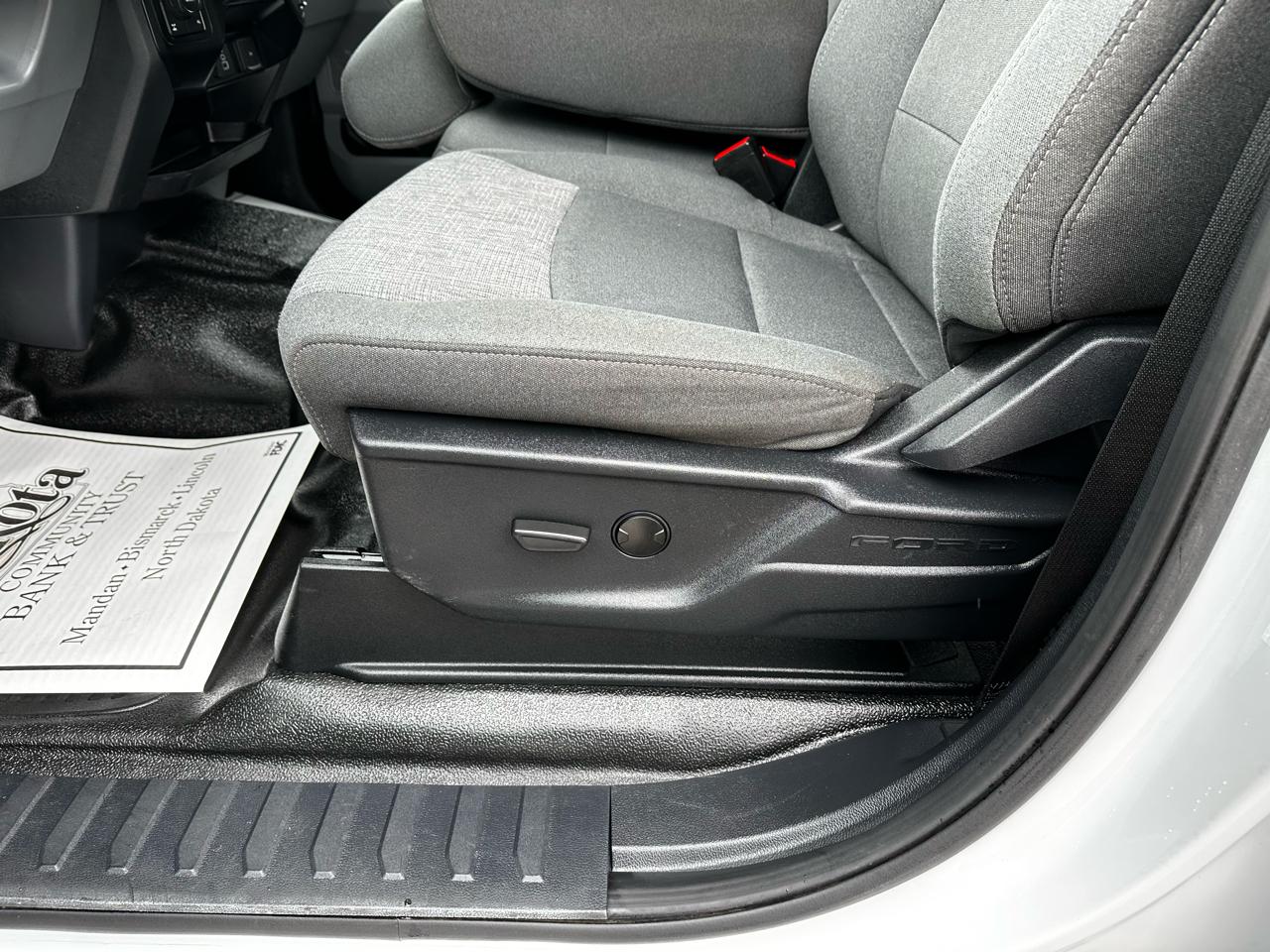 Ford F-350 SD XLT Crew Cab Long Bed 4WD 2024