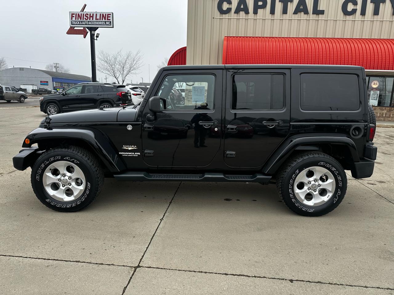Jeep Wrangler Unlimited Sahara 4WD 2014