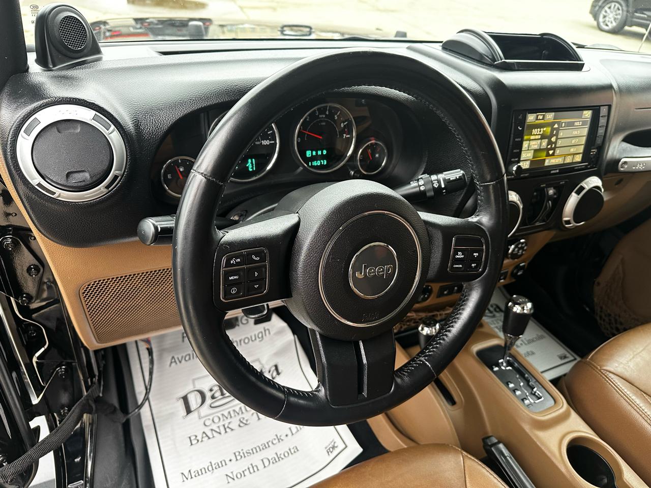 Jeep Wrangler Unlimited Sahara 4WD 2014