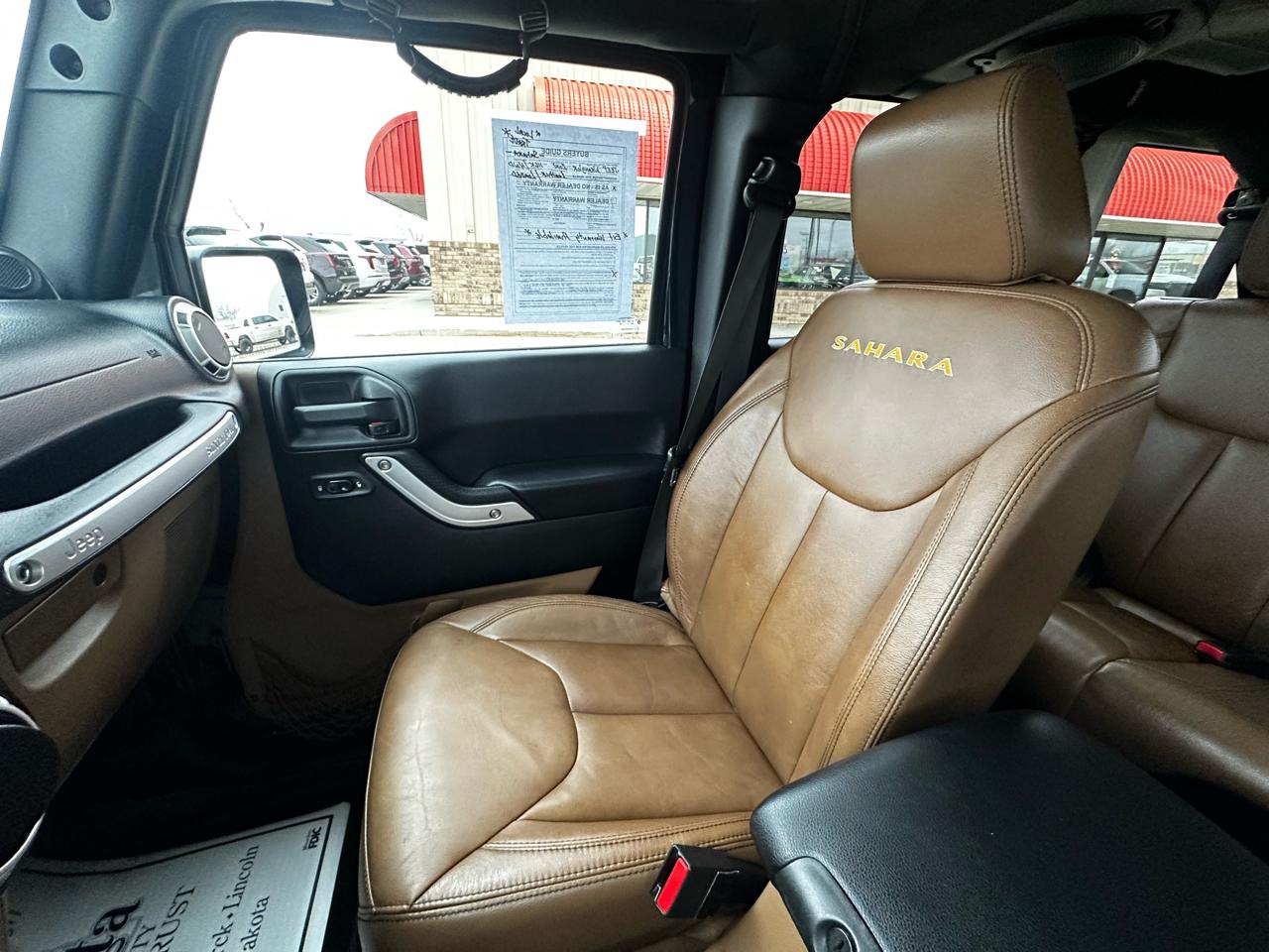 Jeep Wrangler Unlimited Sahara 4WD 2014