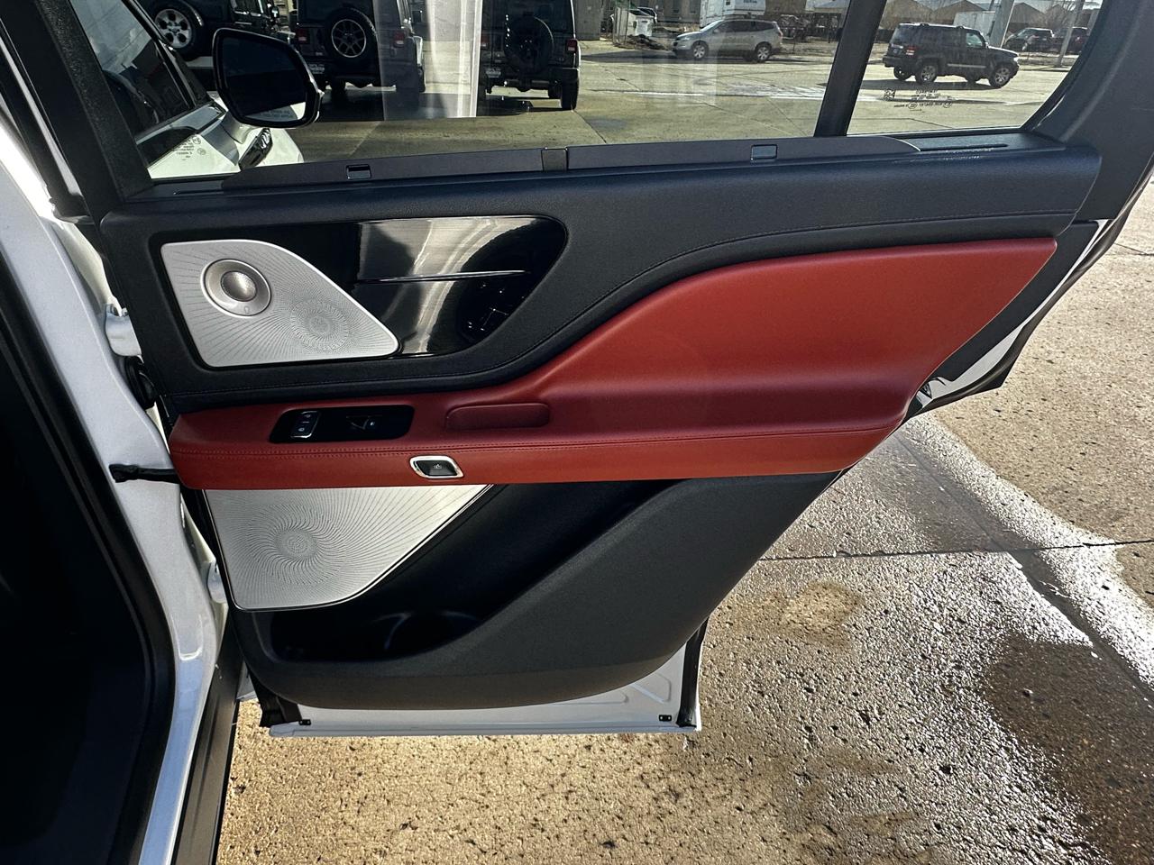 Lincoln Aviator Reserve AWD 2025