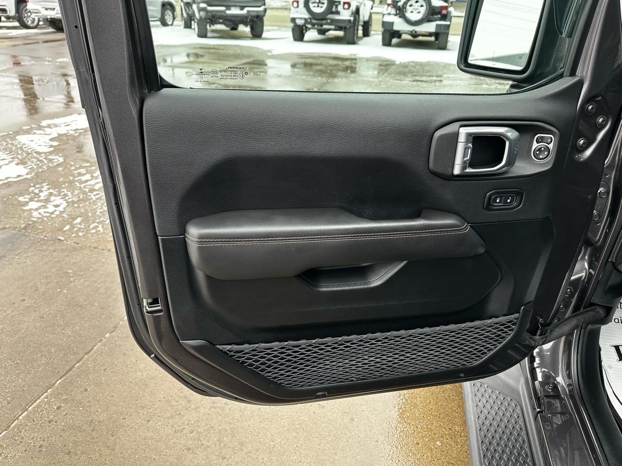 Jeep Gladiator Overland 2021