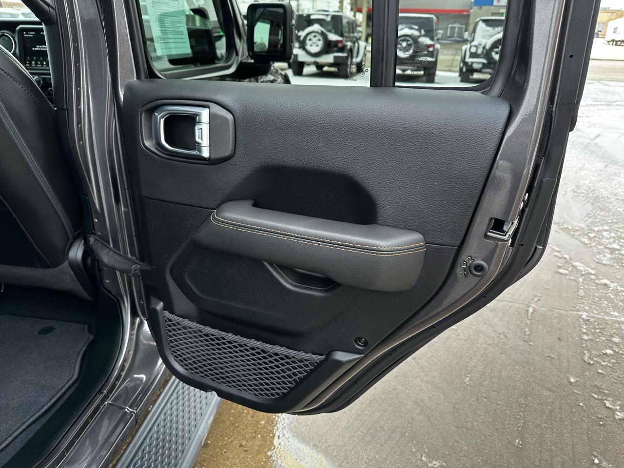 Jeep Gladiator Overland 2021