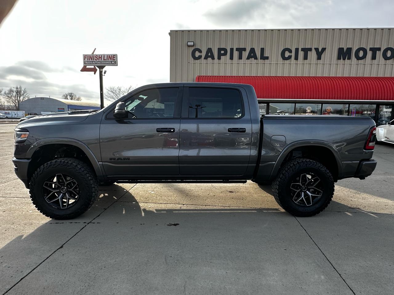 RAM 1500 Limited Crew Cab SWB 4WD 2024