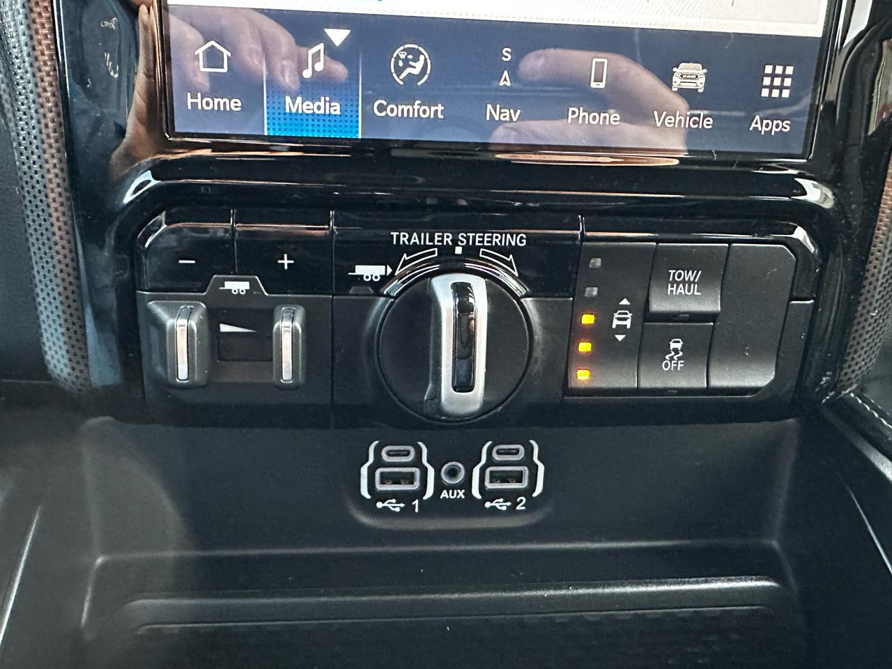 RAM 1500 Limited Crew Cab SWB 4WD 2024