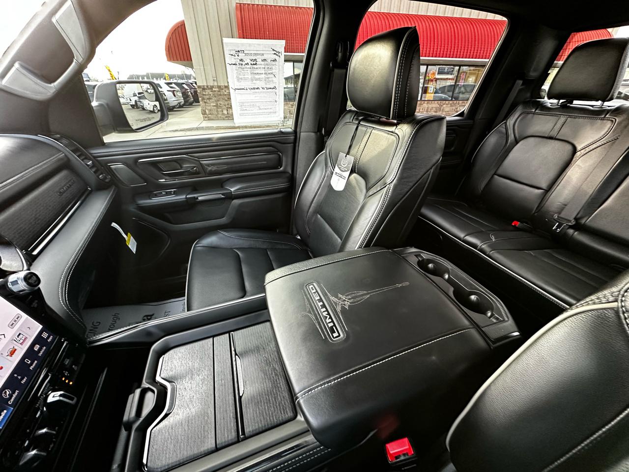 RAM 1500 Limited Crew Cab SWB 4WD 2024