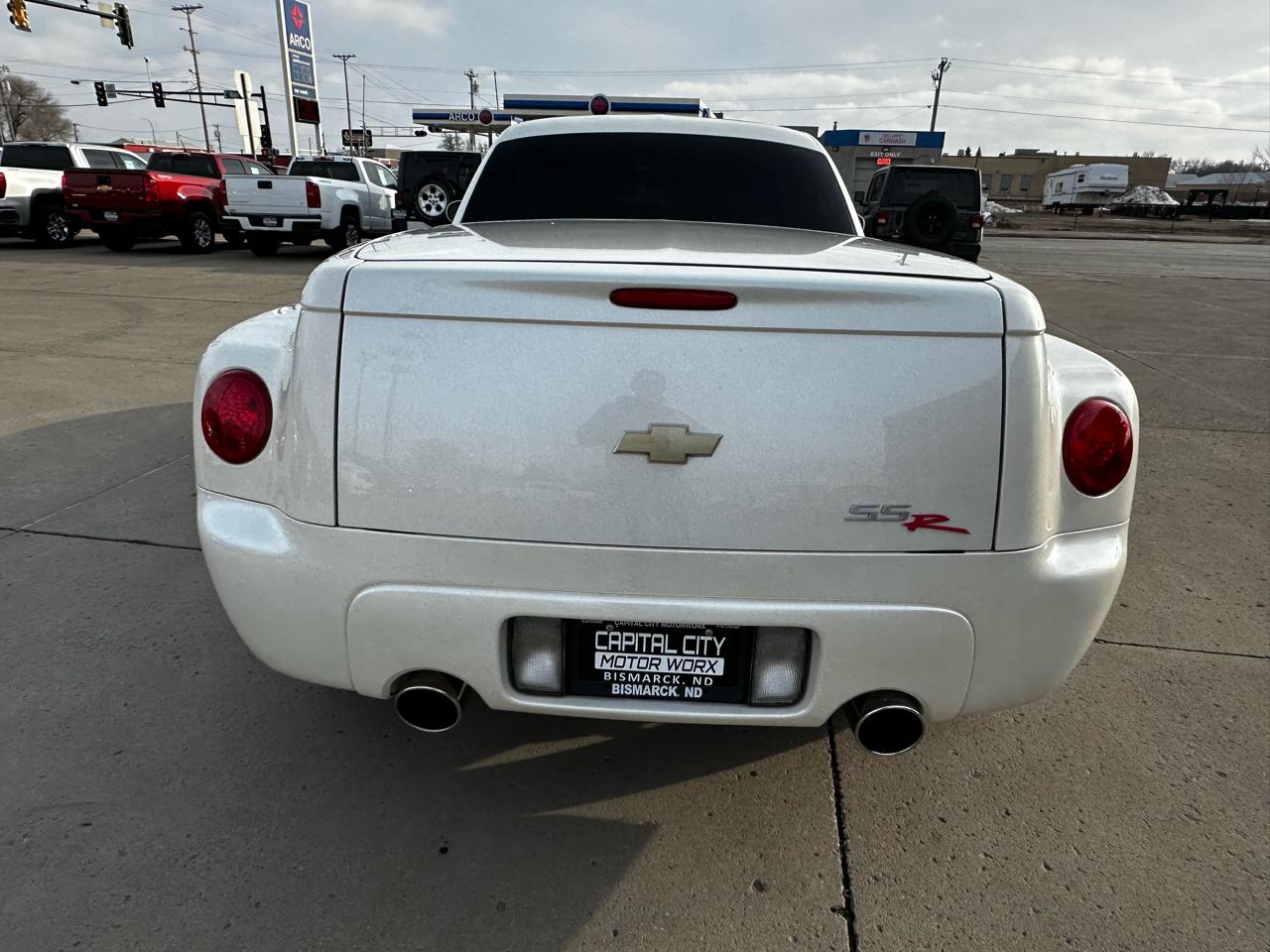 Chevrolet SSR Base 2005