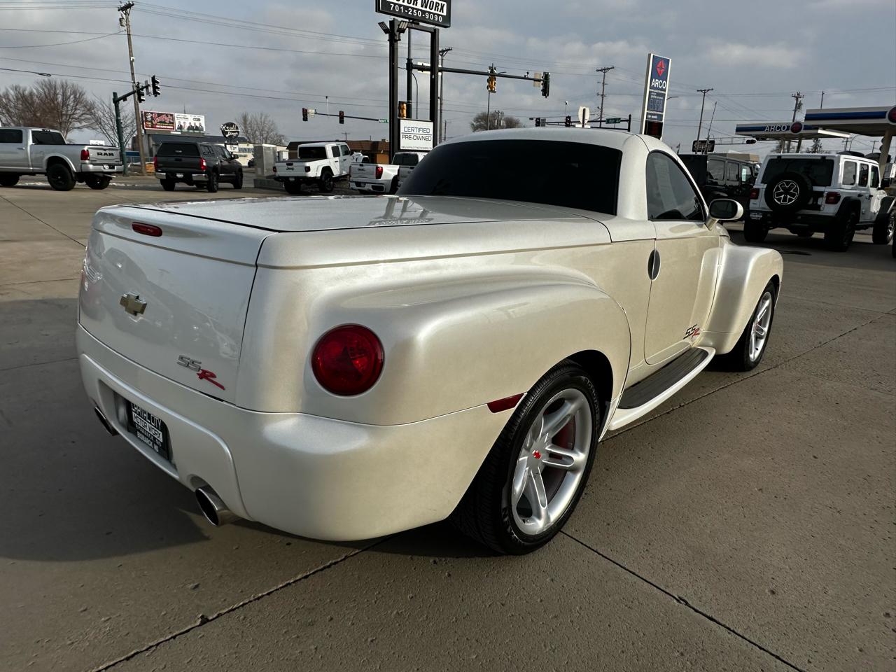 Chevrolet SSR Base 2005