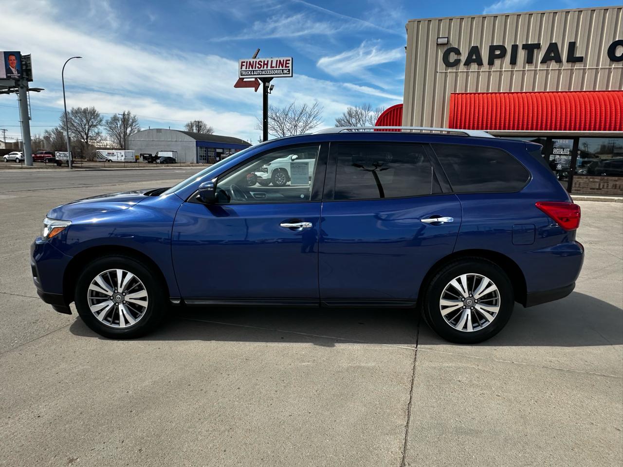 Nissan Pathfinder SL 4WD 2020