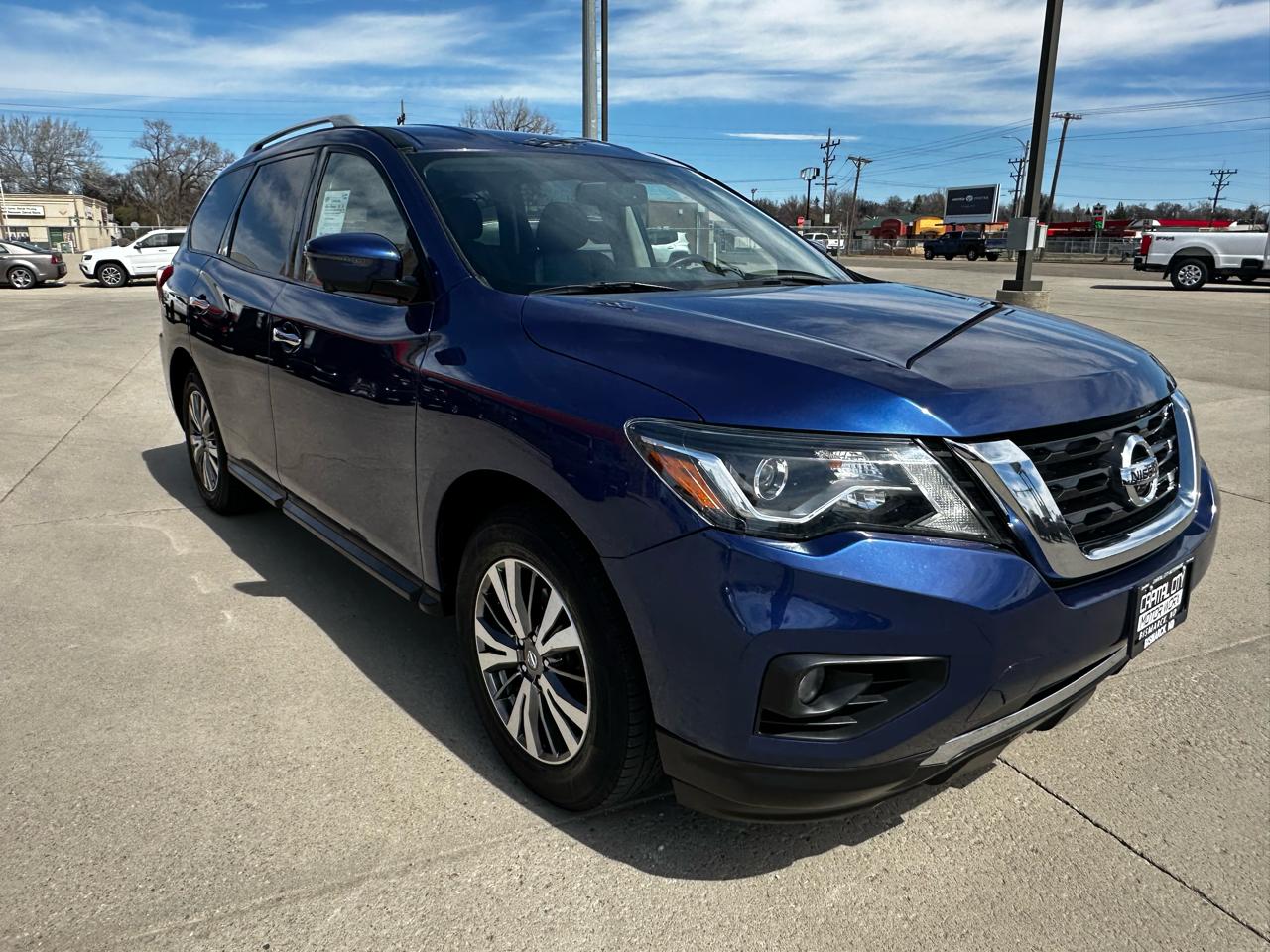 Nissan Pathfinder SL 4WD 2020