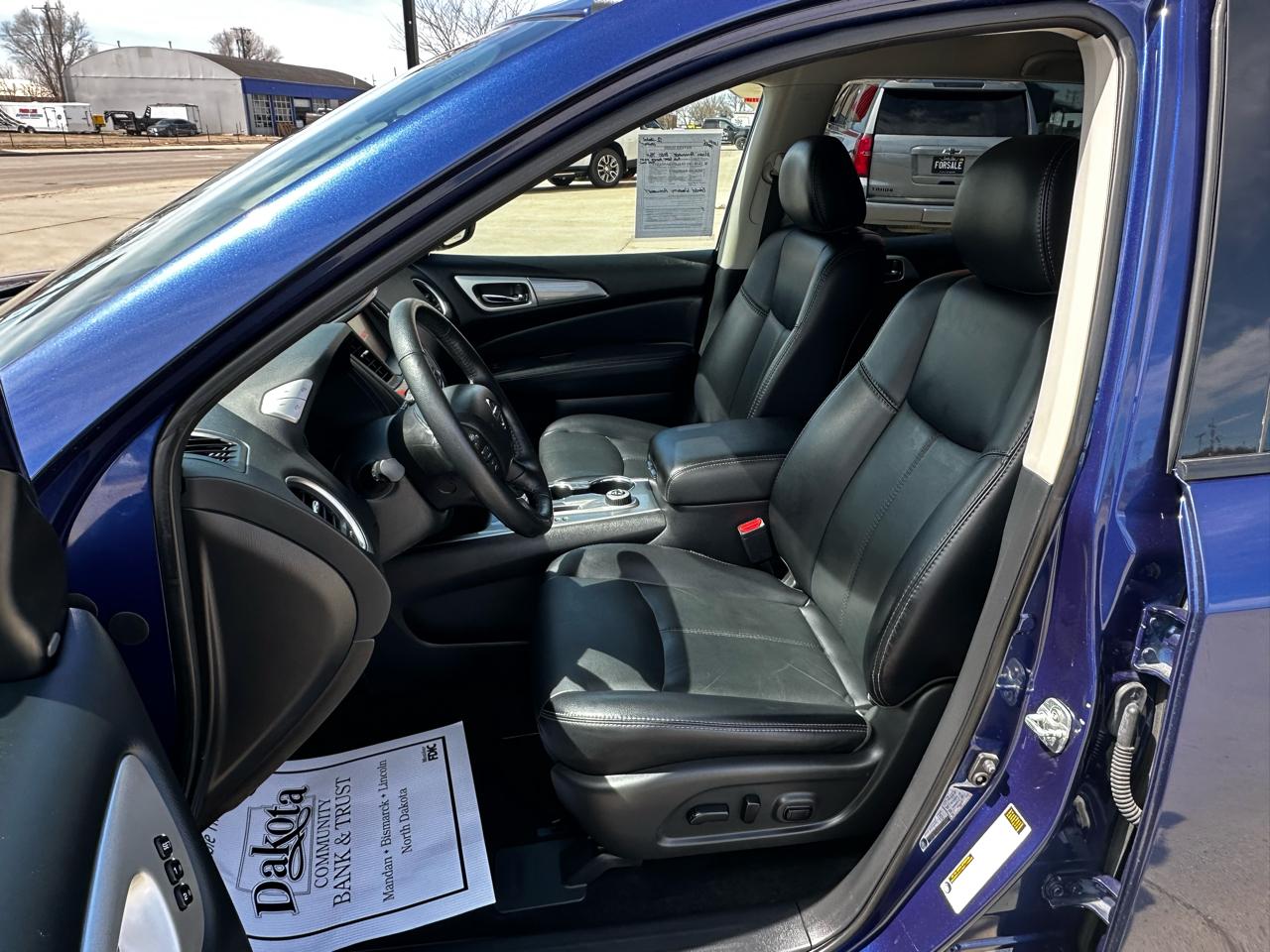 Nissan Pathfinder SL 4WD 2020