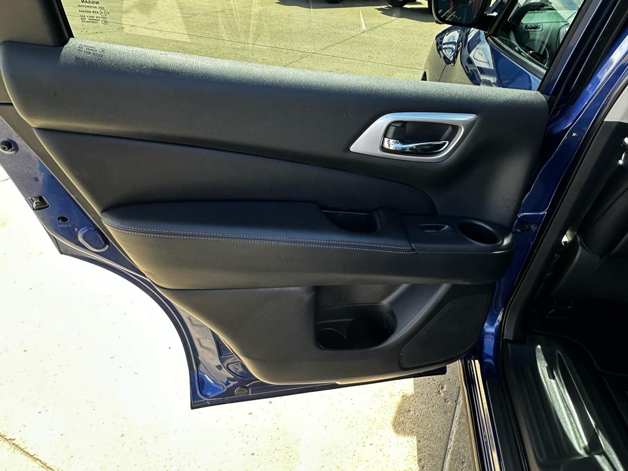 Nissan Pathfinder SL 4WD 2020