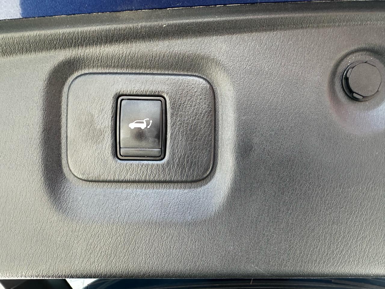 Nissan Pathfinder SL 4WD 2020