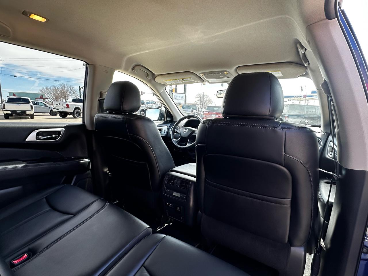 Nissan Pathfinder SL 4WD 2020