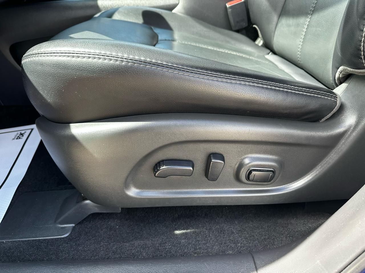 Nissan Pathfinder SL 4WD 2020