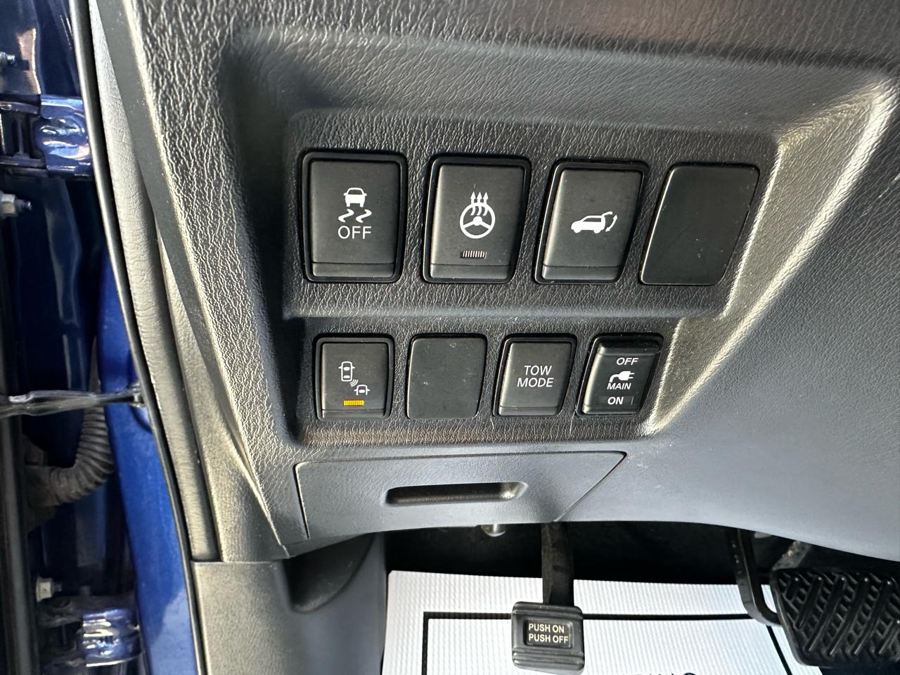 Nissan Pathfinder SL 4WD 2020