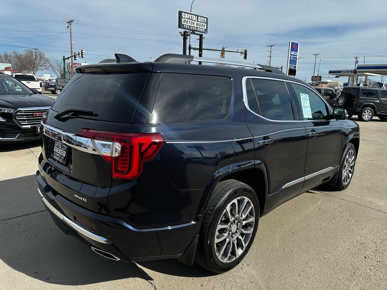 GMC Acadia Denali AWD 2021