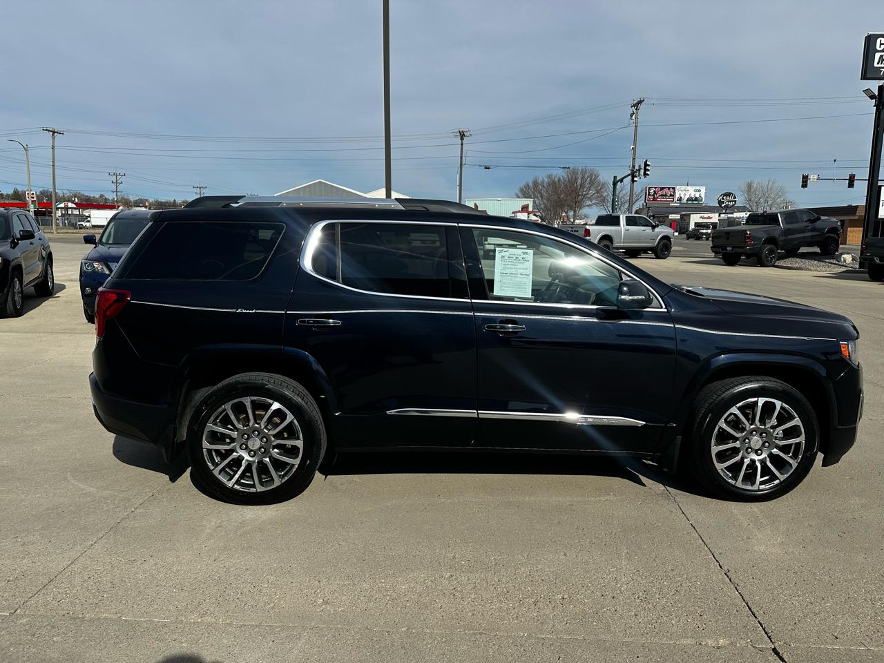 GMC Acadia Denali AWD 2021