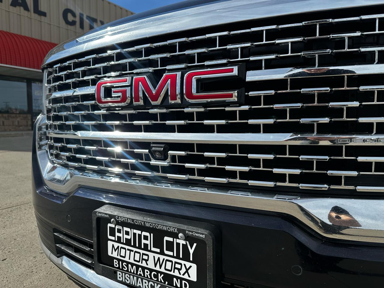 GMC Acadia Denali AWD 2021