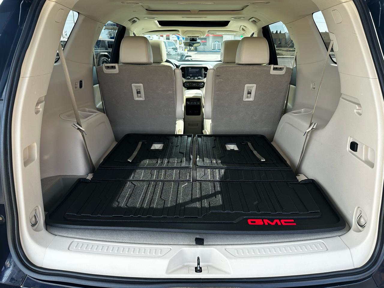 GMC Acadia Denali AWD 2021