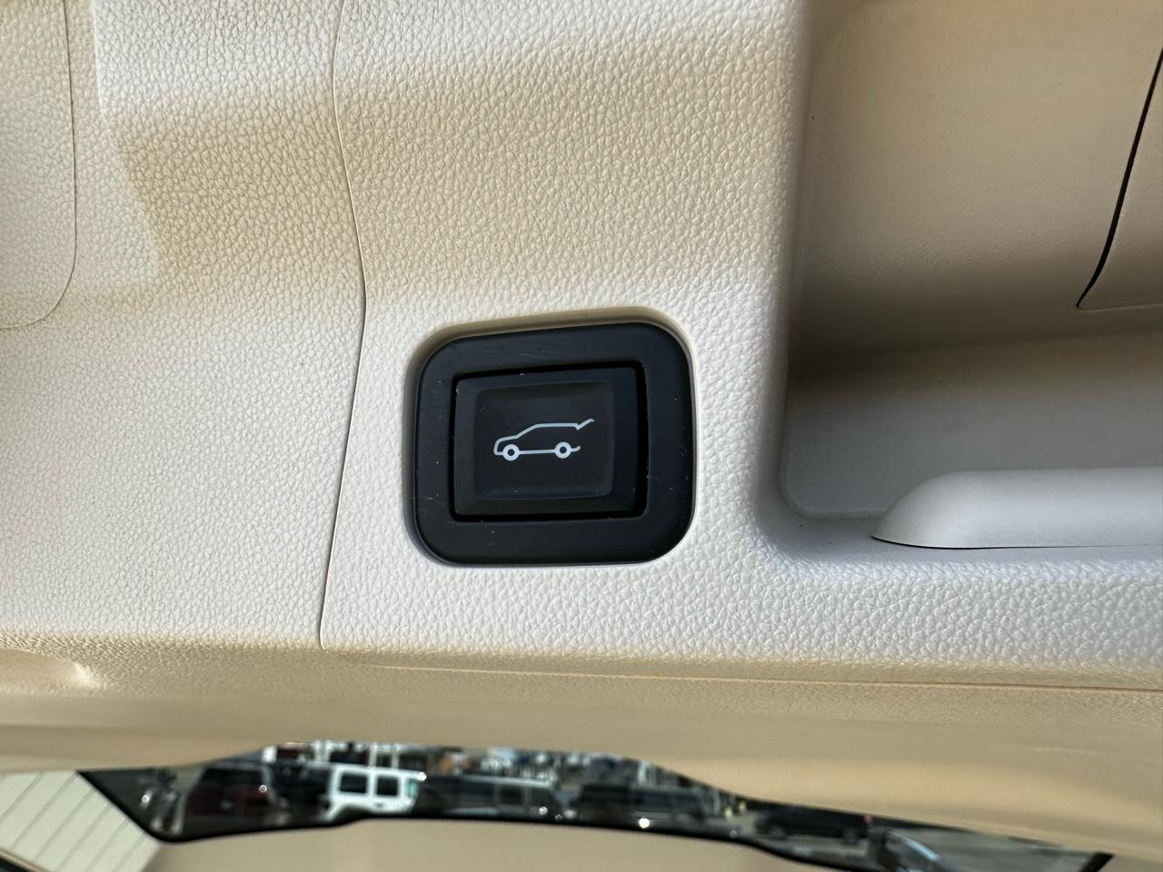 GMC Acadia Denali AWD 2021