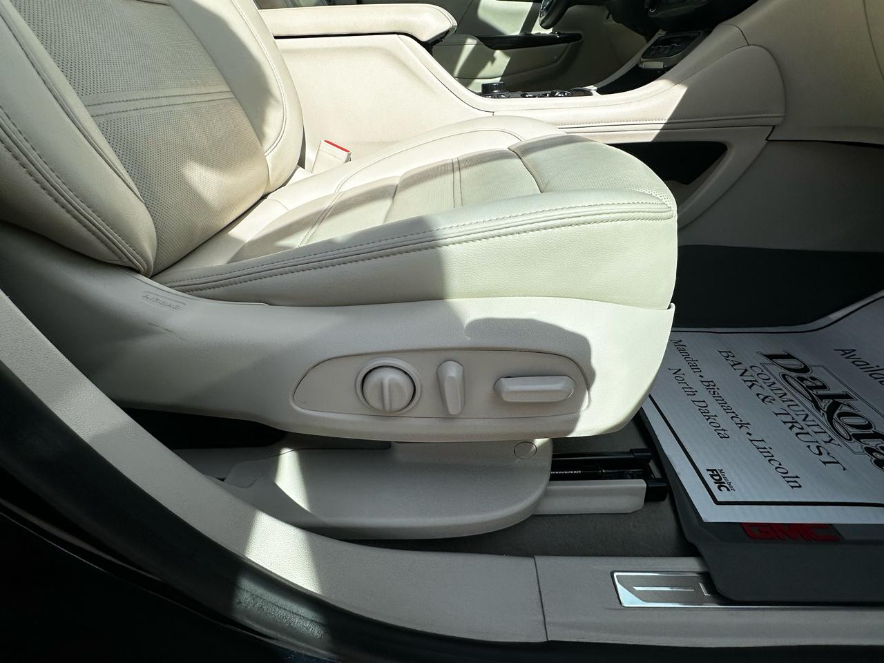 GMC Acadia Denali AWD 2021