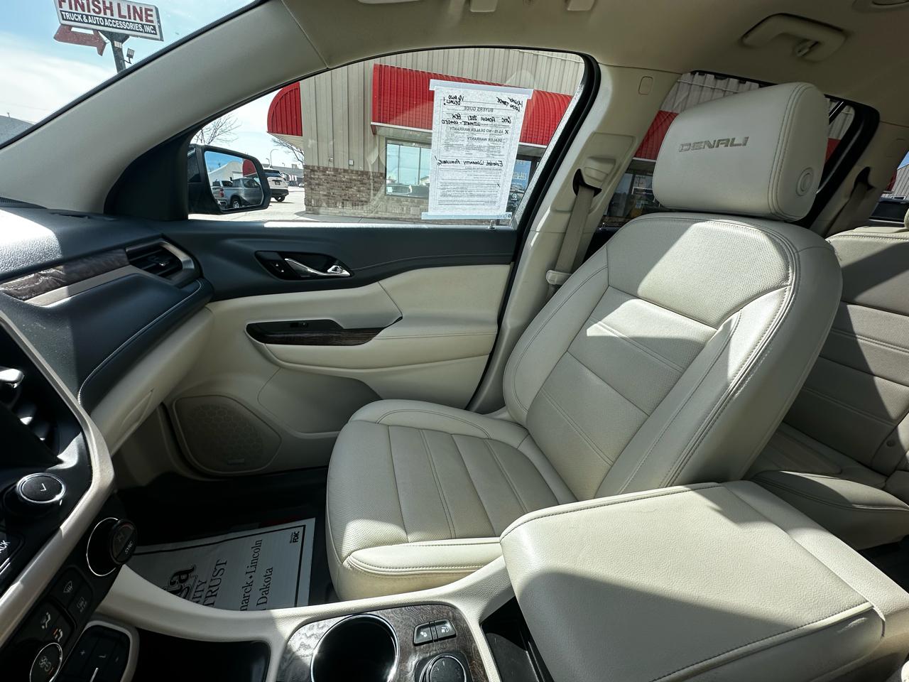 GMC Acadia Denali AWD 2021