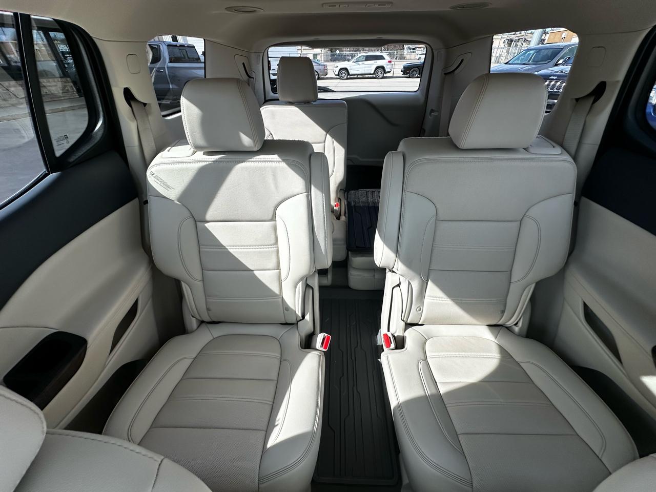 GMC Acadia Denali AWD 2021