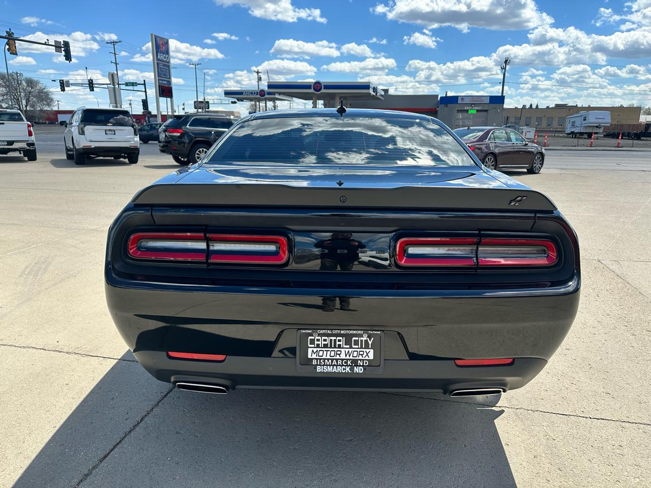 Dodge Challenger GT AWD 2021