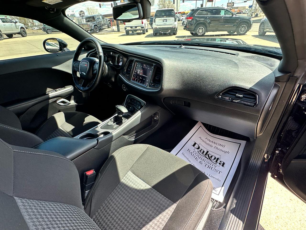 Dodge Challenger GT AWD 2021
