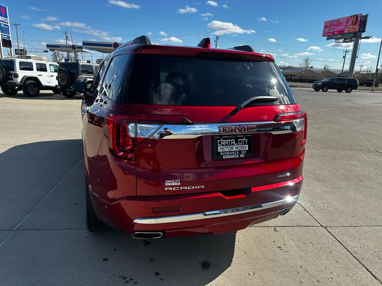 GMC Acadia Denali AWD 2023