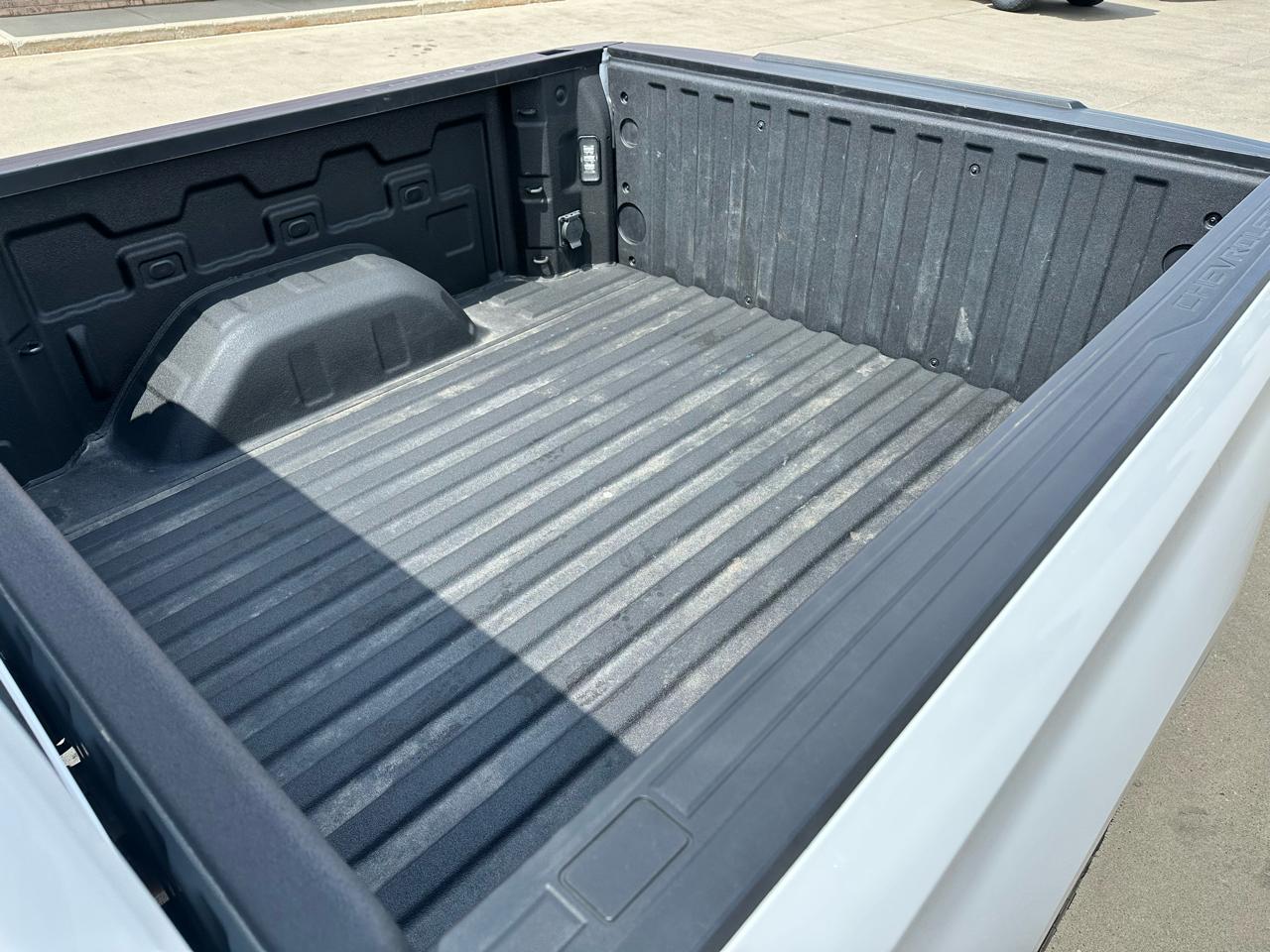Chevrolet Silverado 1500 LTZ Crew Cab 4WD 2023
