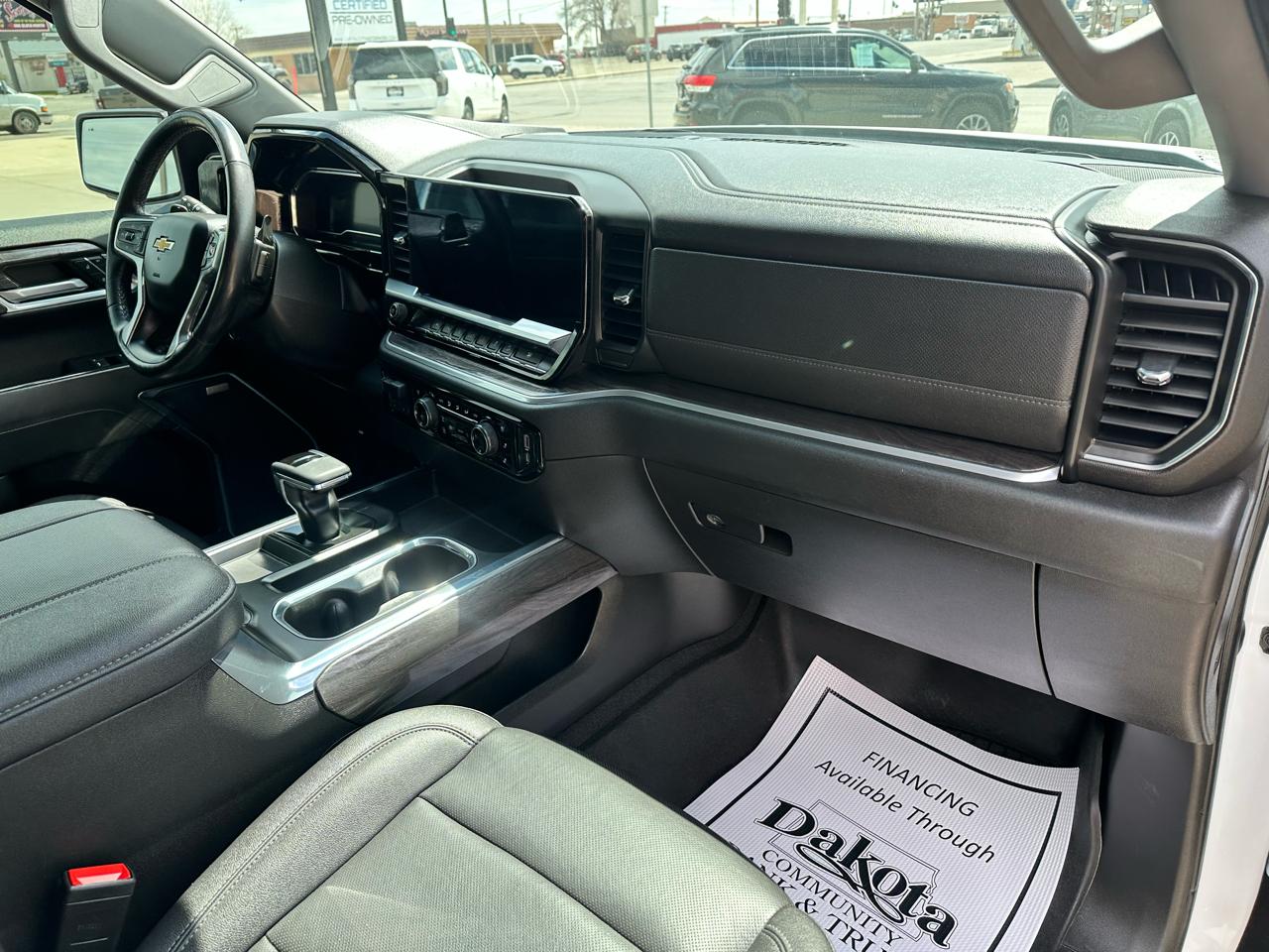 Chevrolet Silverado 1500 LTZ Crew Cab 4WD 2023