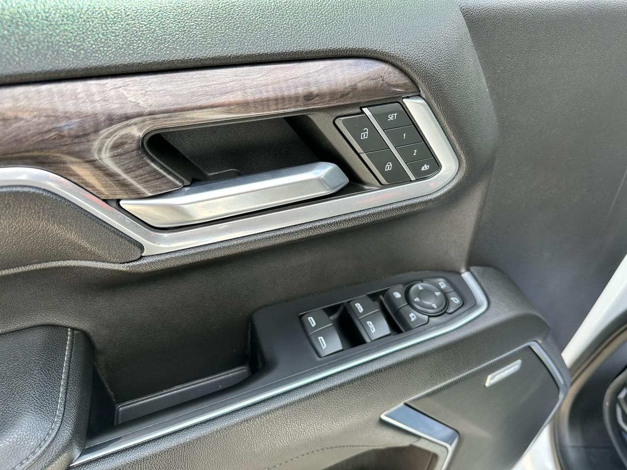 Chevrolet Silverado 1500 LTZ Crew Cab 4WD 2023