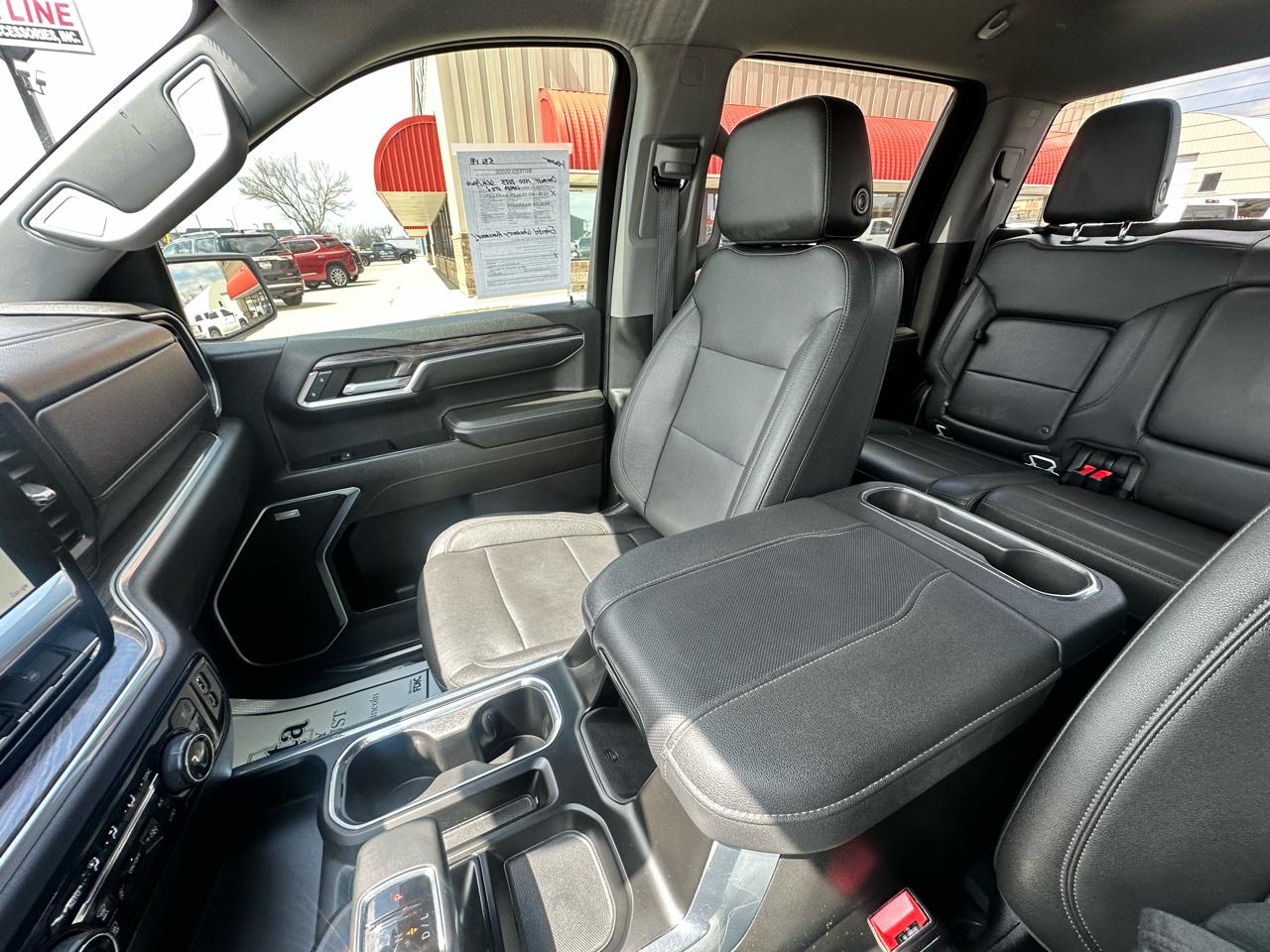 Chevrolet Silverado 1500 LTZ Crew Cab 4WD 2023
