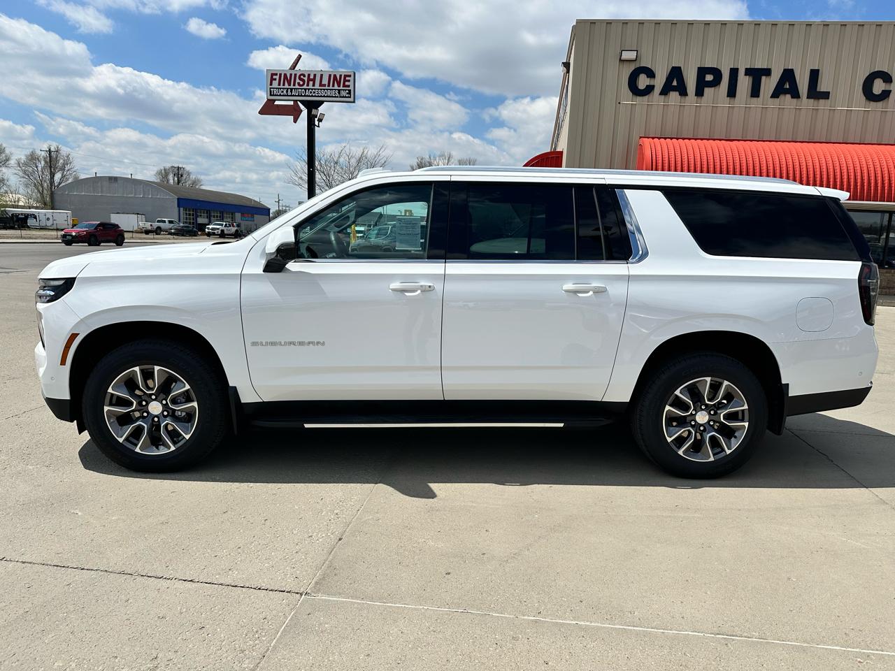 Chevrolet Suburban LT 4WD 2025