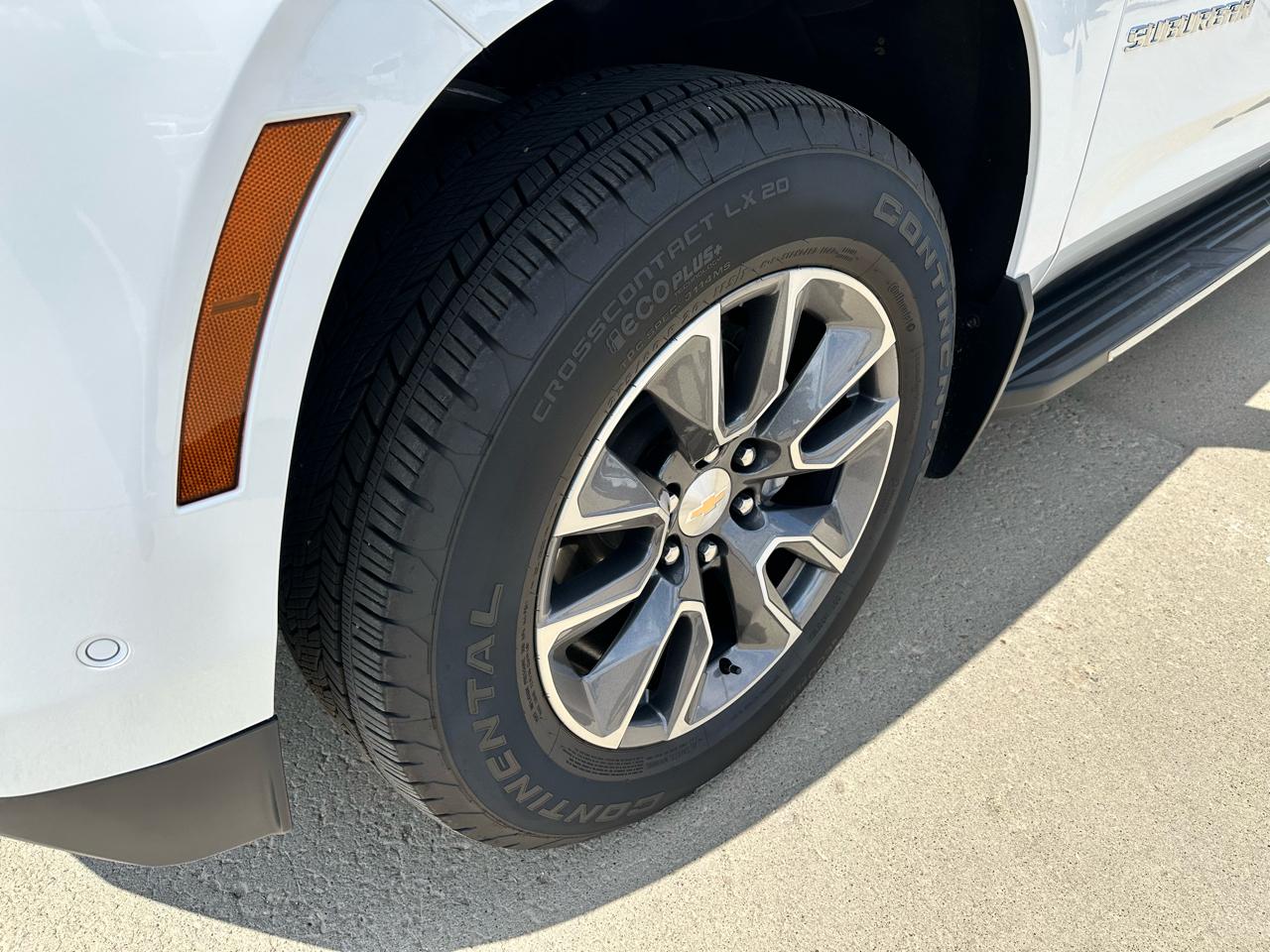 Chevrolet Suburban LT 4WD 2025