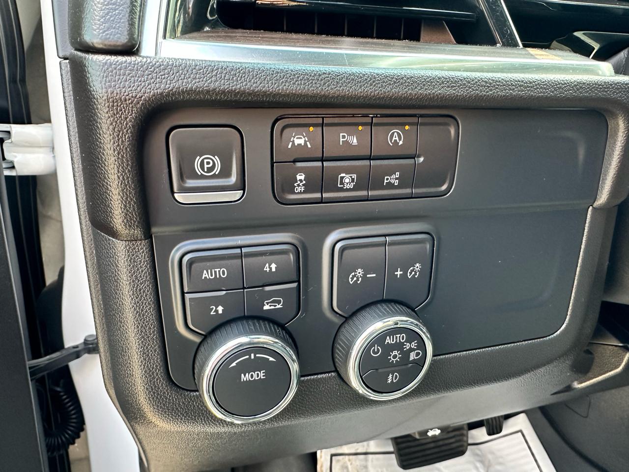 Chevrolet Suburban LT 4WD 2025