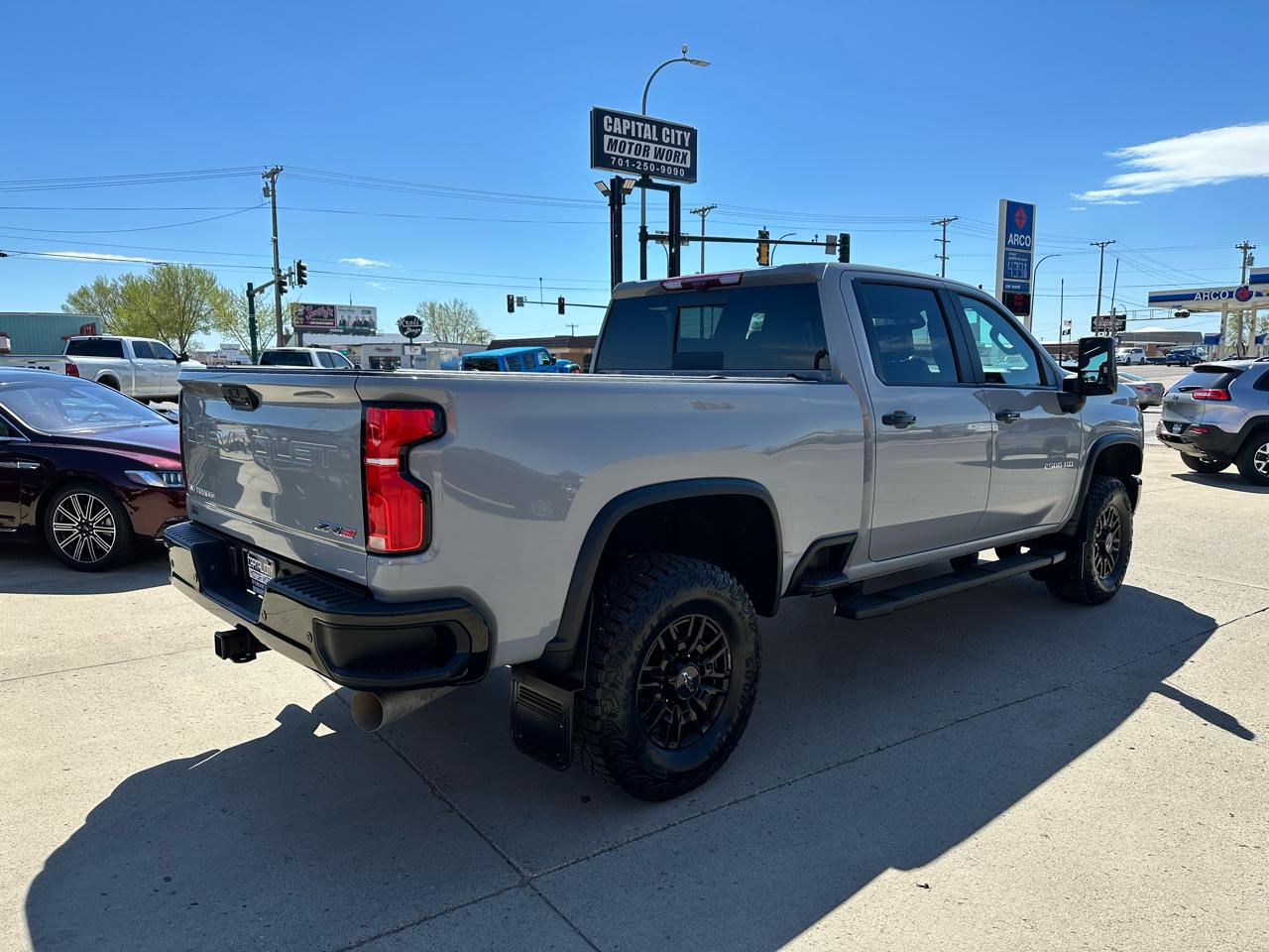 Chevrolet Silverado 2500HD ZR2 Crew Cab 4WD 2024