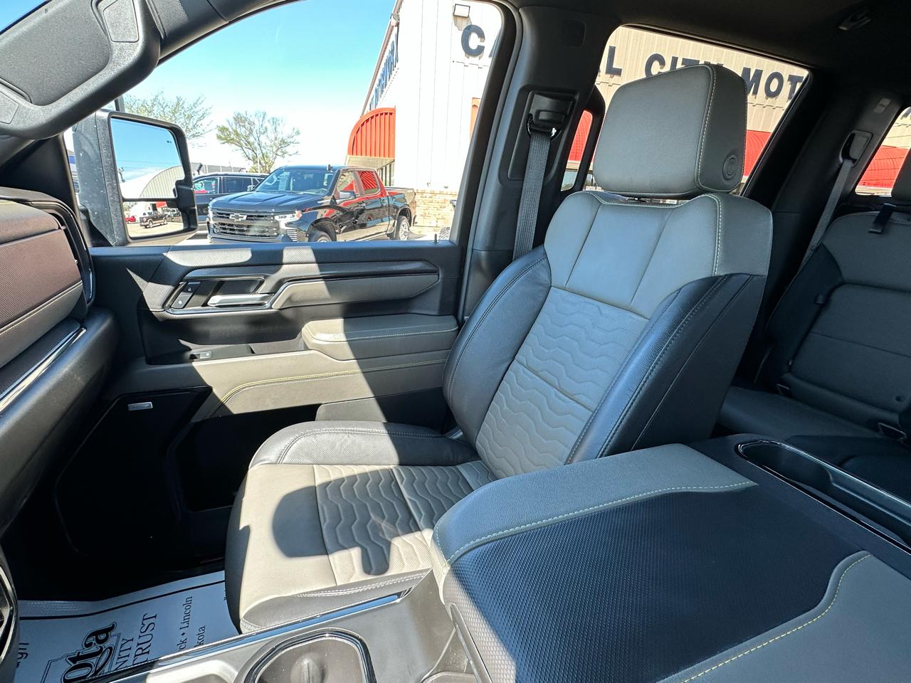 Chevrolet Silverado 2500HD ZR2 Crew Cab 4WD 2024