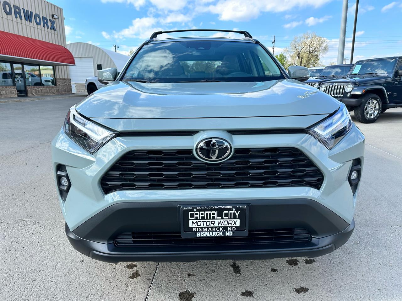 Toyota RAV4 XLE Premium AWD 2023