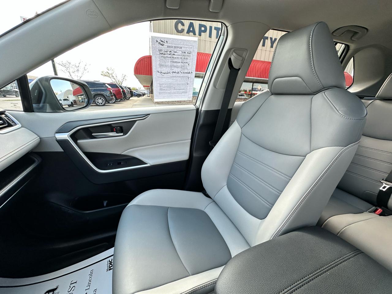 Toyota RAV4 XLE Premium AWD 2023