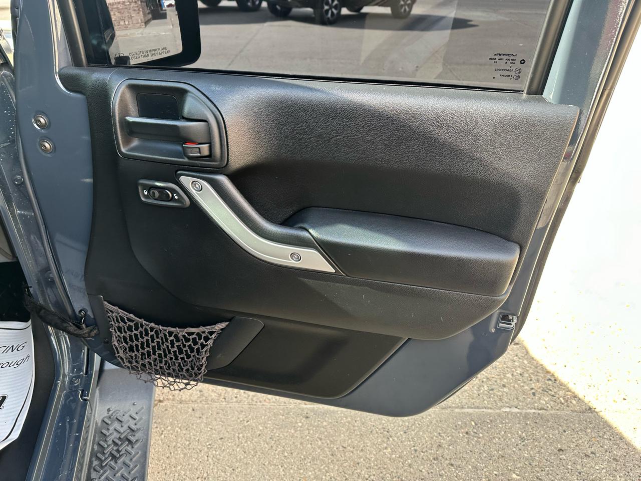Jeep Wrangler Sahara 4WD 2016